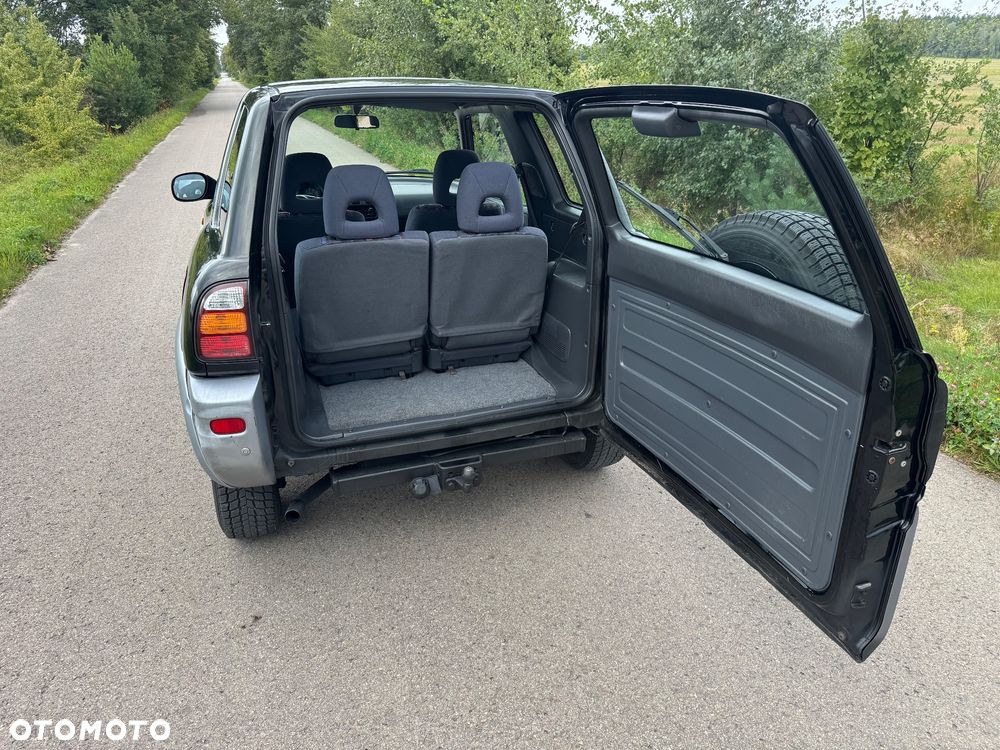 Toyota RAV4 - 15