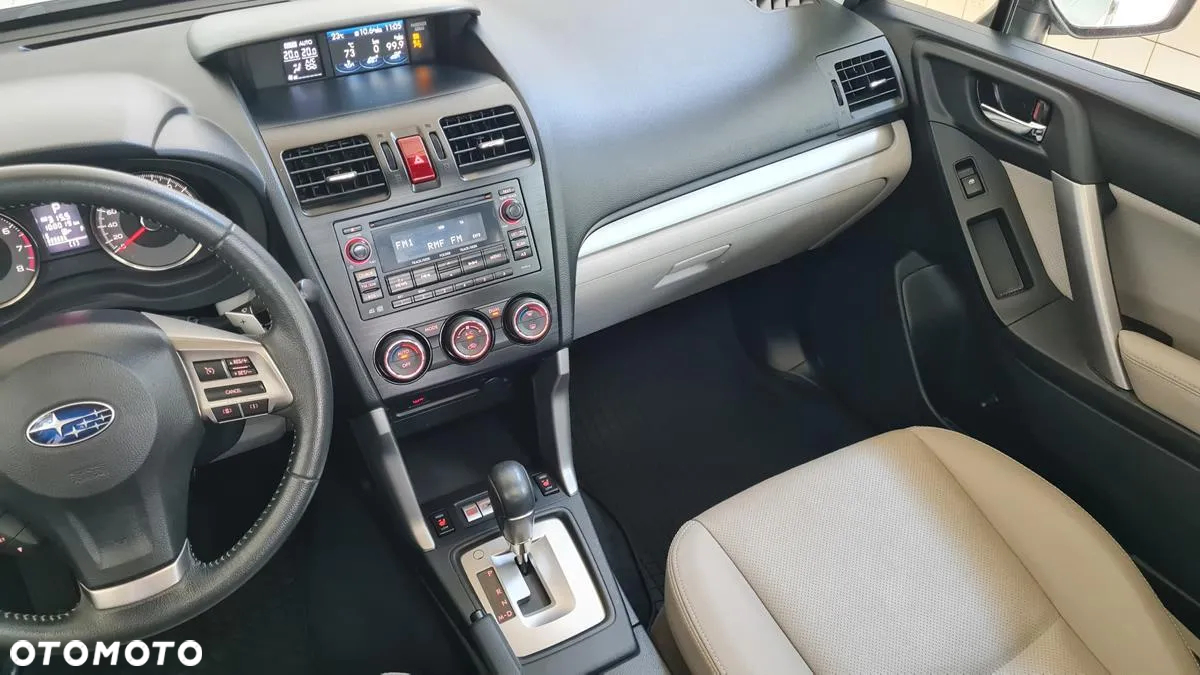 Subaru Forester 2.0 i Platinum Lineartronic - 12