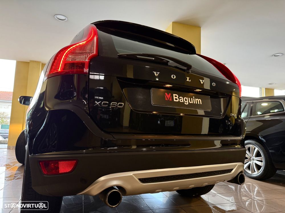 Volvo XC 60 2.0 D3 Drive R-Design - 14