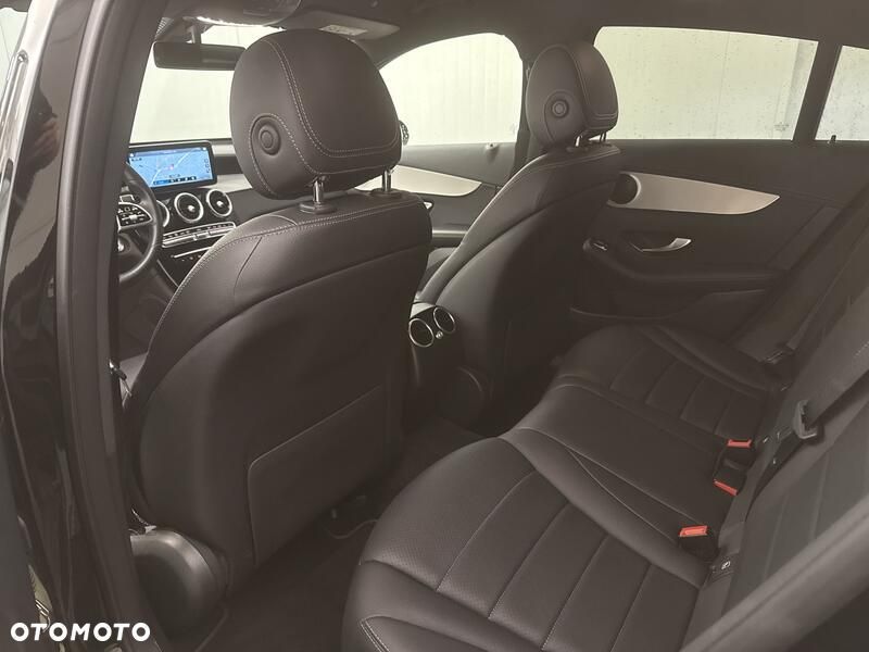 Mercedes-Benz GLC - 22