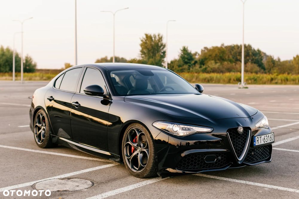 Alfa Romeo Giulia 2.0 Turbo 16V AT8 Veloce - 10