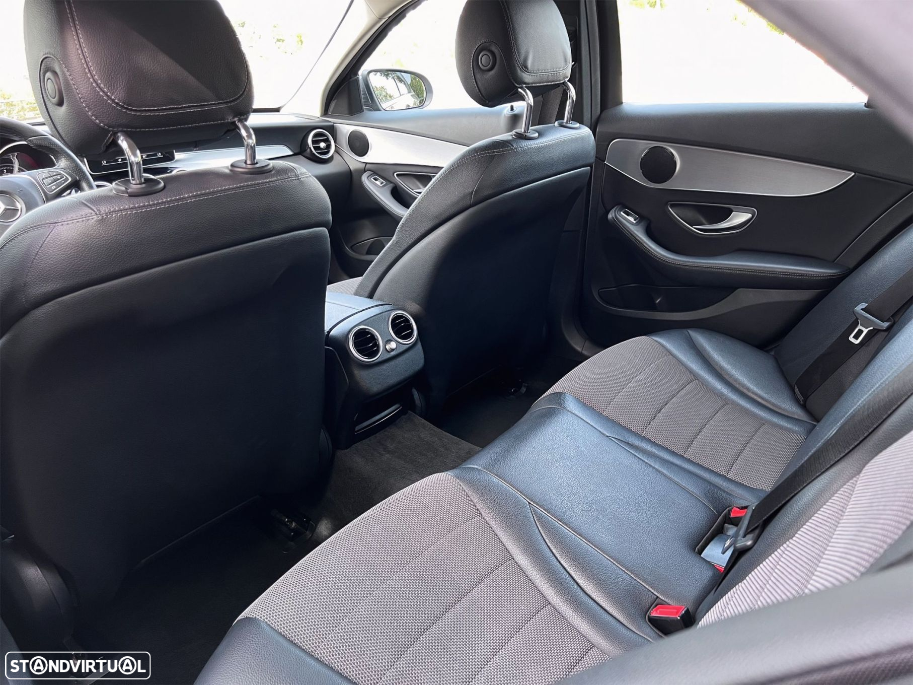 Mercedes-Benz C 200 d Avantgarde - 22