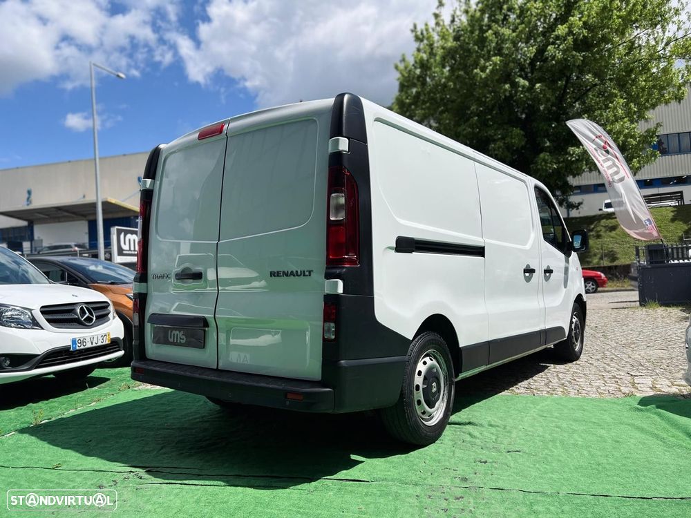 Renault Trafic 1.6 dCi L2H1 1.2T SS - 9