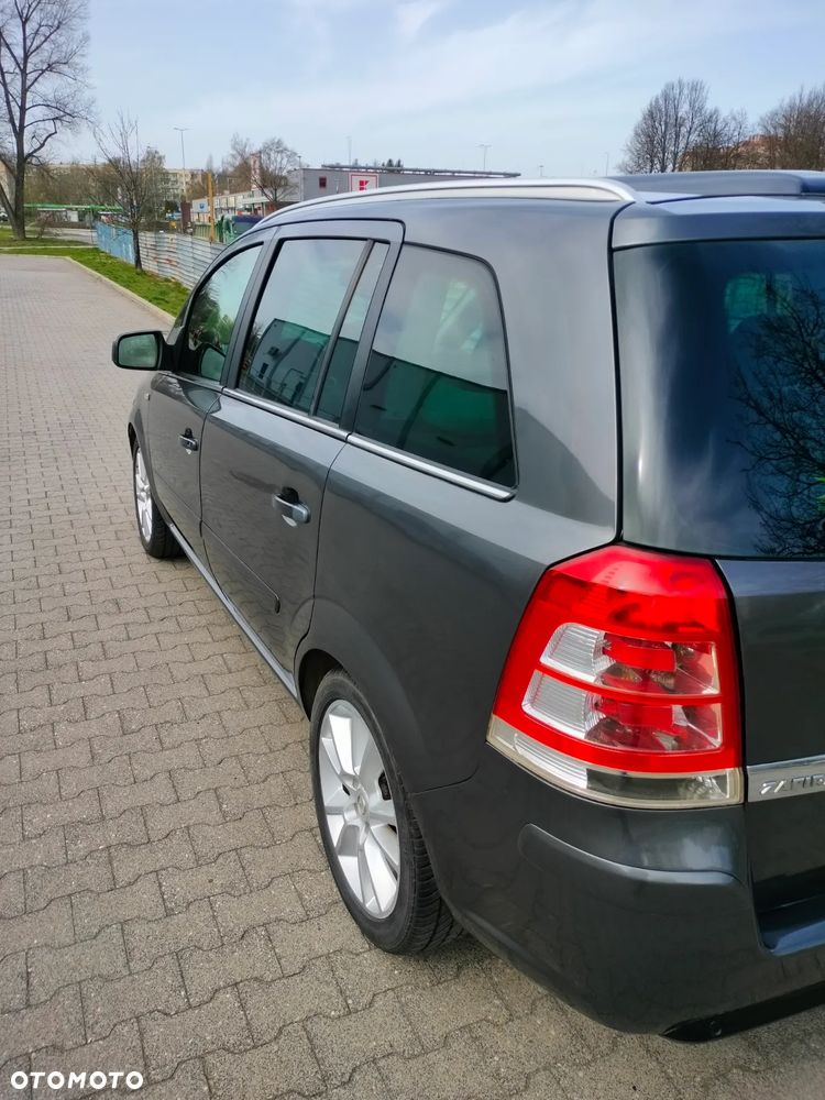 Opel Zafira 1.7 CDTI Cosmo - 11