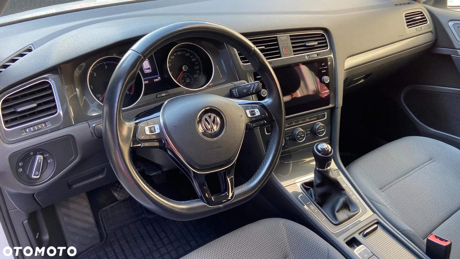 Volkswagen Golf VII 1.6 TDI BMT Comfortline - 7