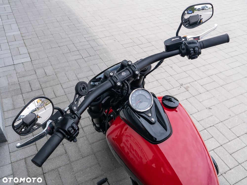 Harley-Davidson Softail Fat Bob - 13