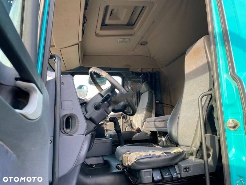 Scania R380 / 6x2 / Pezzaioli / 2-poziomowa zabudowa do przewozu zwierząt / Euro 3 / oś podnoszona / podnoszony dach - 6