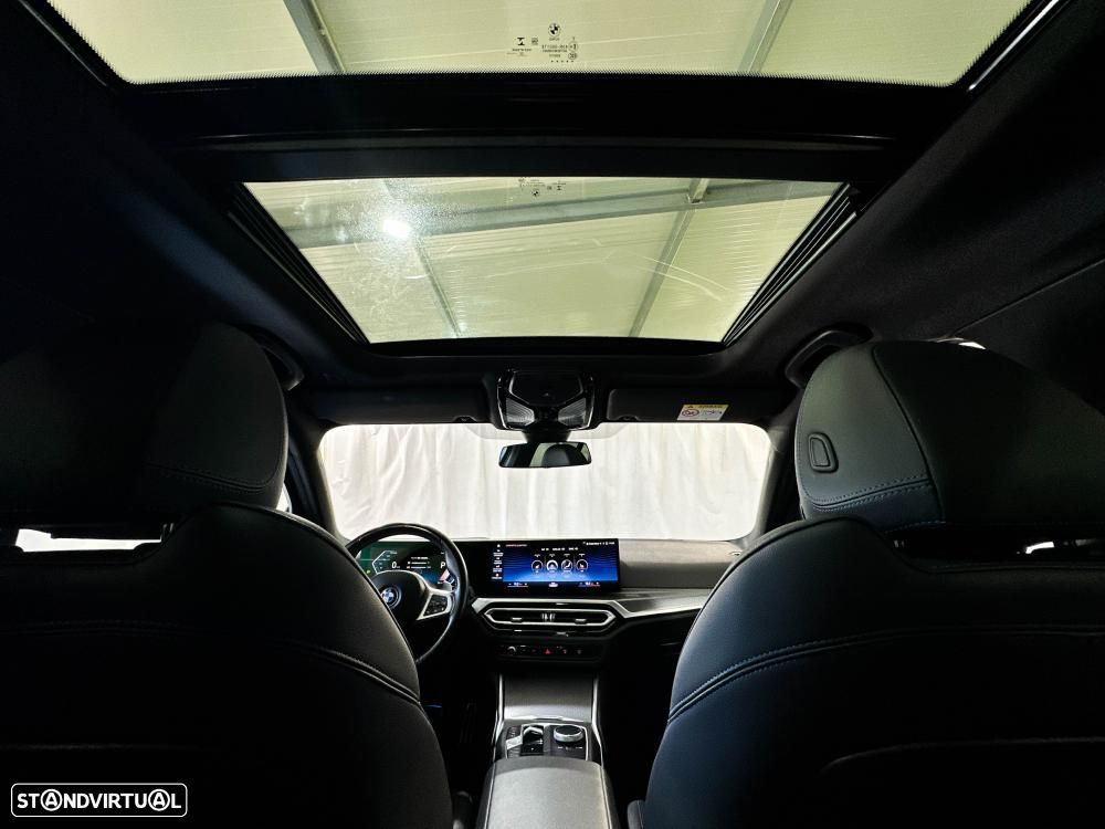 BMW 330 e Pack 50 anos M Auto - 26