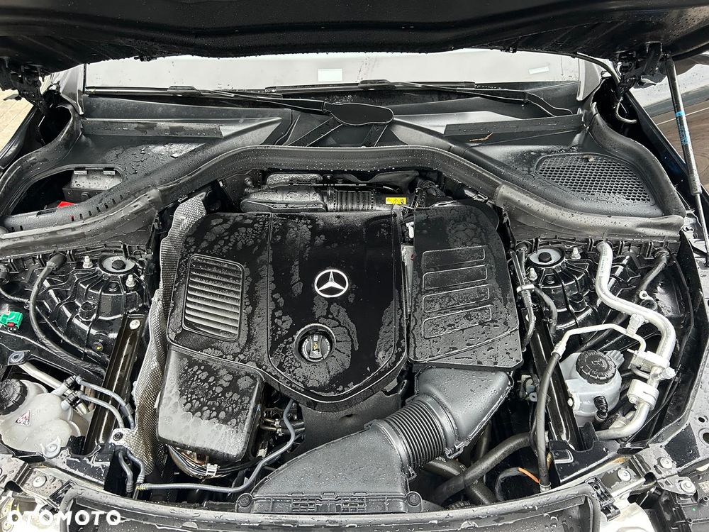 Mercedes-Benz GLC - 28