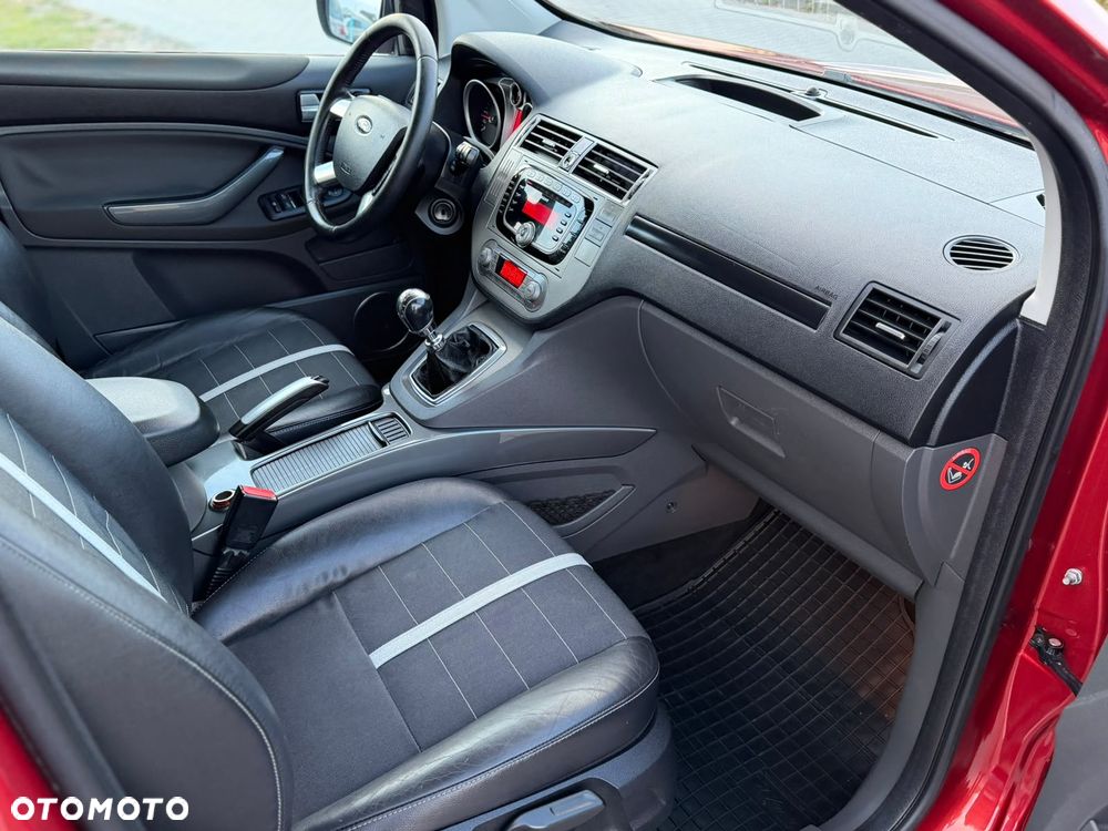Ford Kuga - 9