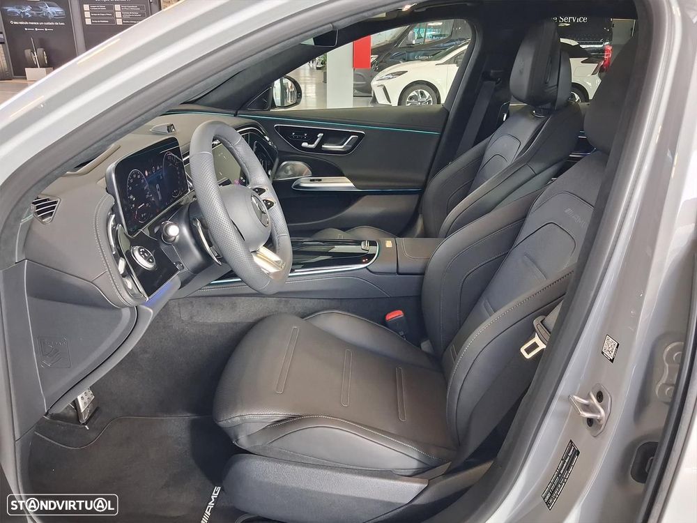 Mercedes-Benz E 53 AMG Hybrid 4Matic+ - 12