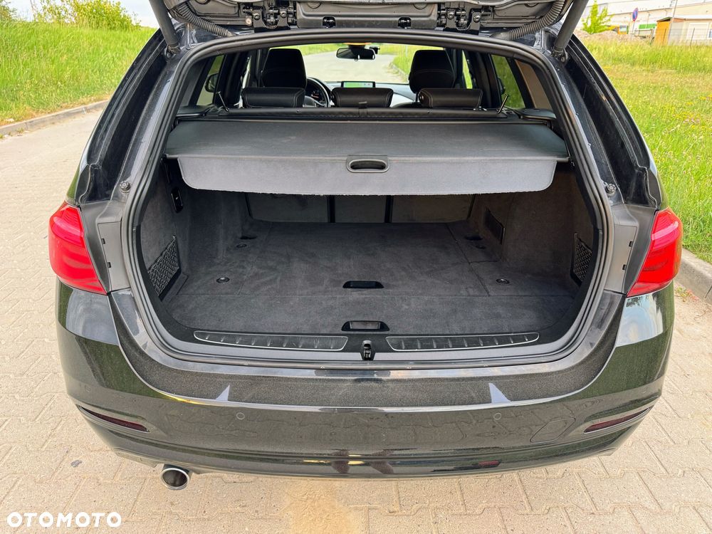 BMW Seria 3 318d Sport Line Shadow - 30