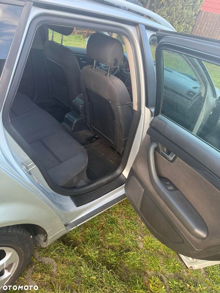 Audi A4 Avant 2.5 TDI - 6