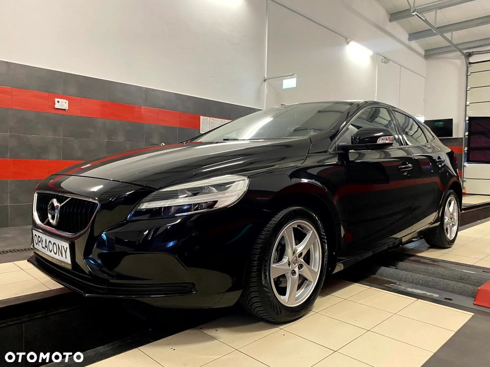 Volvo V40 D2 Drive-E R-Design Momentum - 3