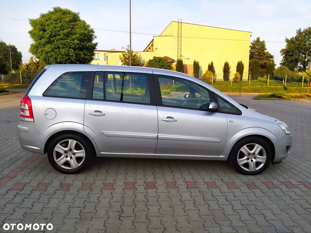Opel Zafira 1.6 Edition - 19