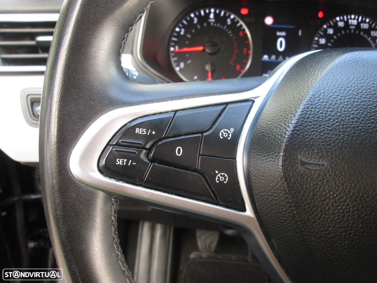 Renault Clio 1.0 TCe Evolution Bi-Fuel - 19