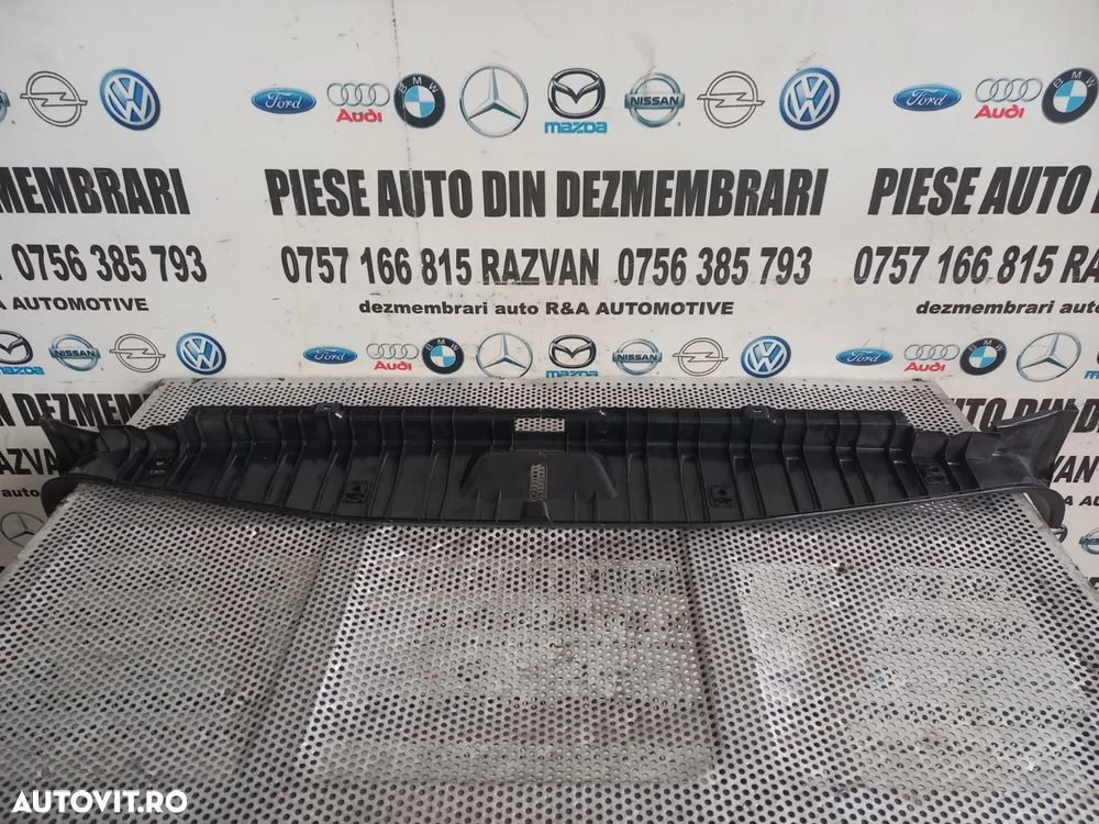 Ornament Fusta/Bara Spate Bmw X3 E83 An 2004-2005-2006-2007-2008-2009-2010 - Dezmembrari Arad - 2