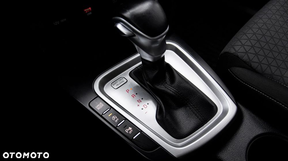 Kia Ceed 1.6 CRDi mHEV M DCT - 20