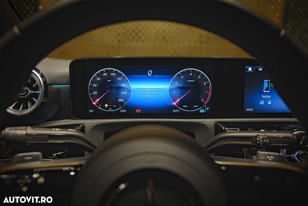 Mercedes-Benz A 180 Sedan 7G-DCT AMG Line - 22