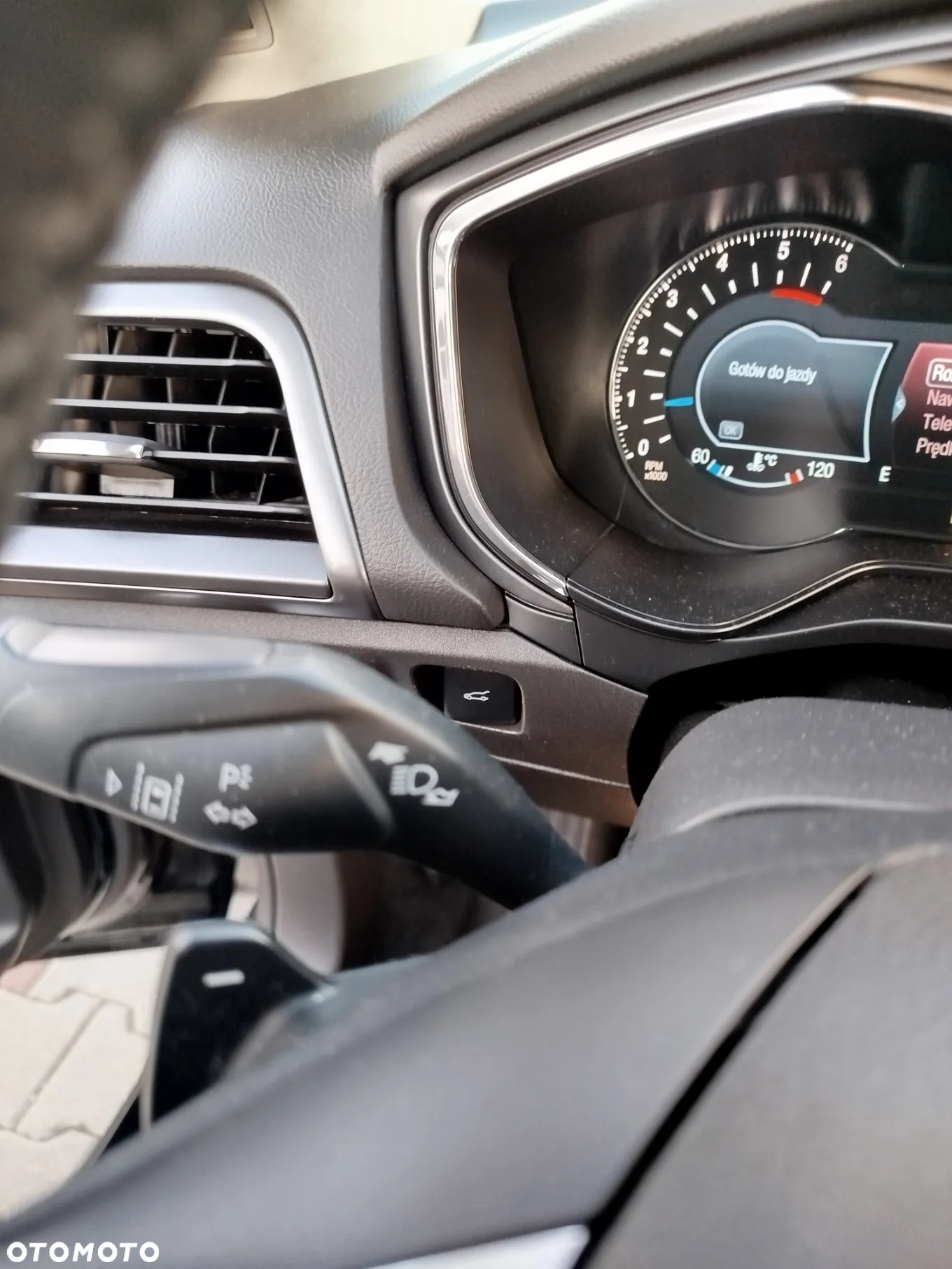 Ford Mondeo 2.0 TDCi Titanium PowerShift - 11