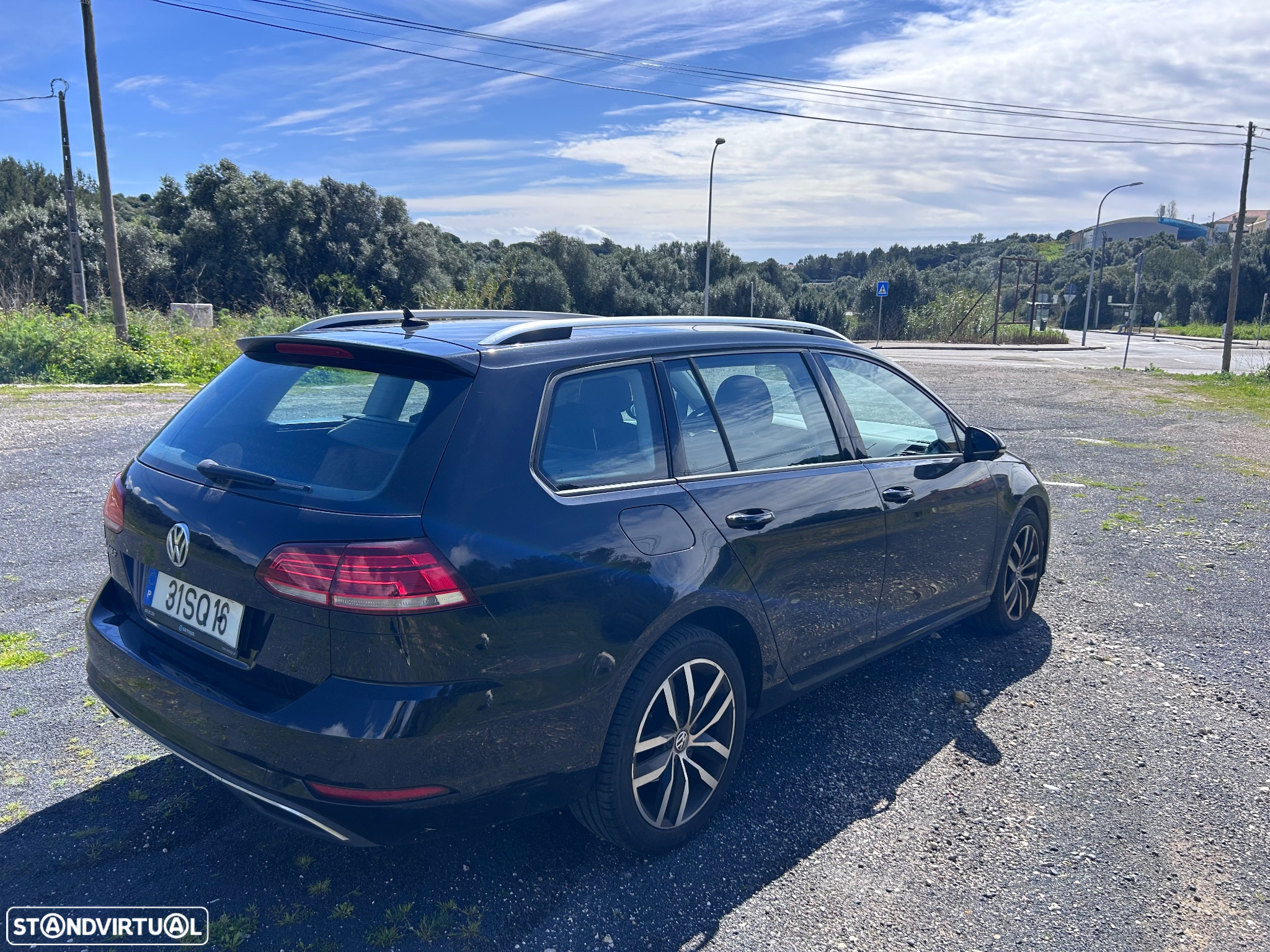 VW Golf Variant 1.6 TDi Confortline - 4