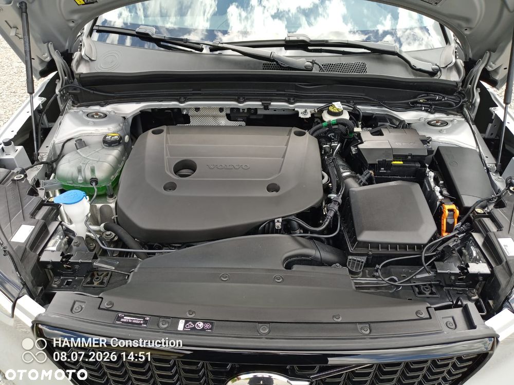 Volvo XC 40 B5 B AWD Ultimate Dark - 18