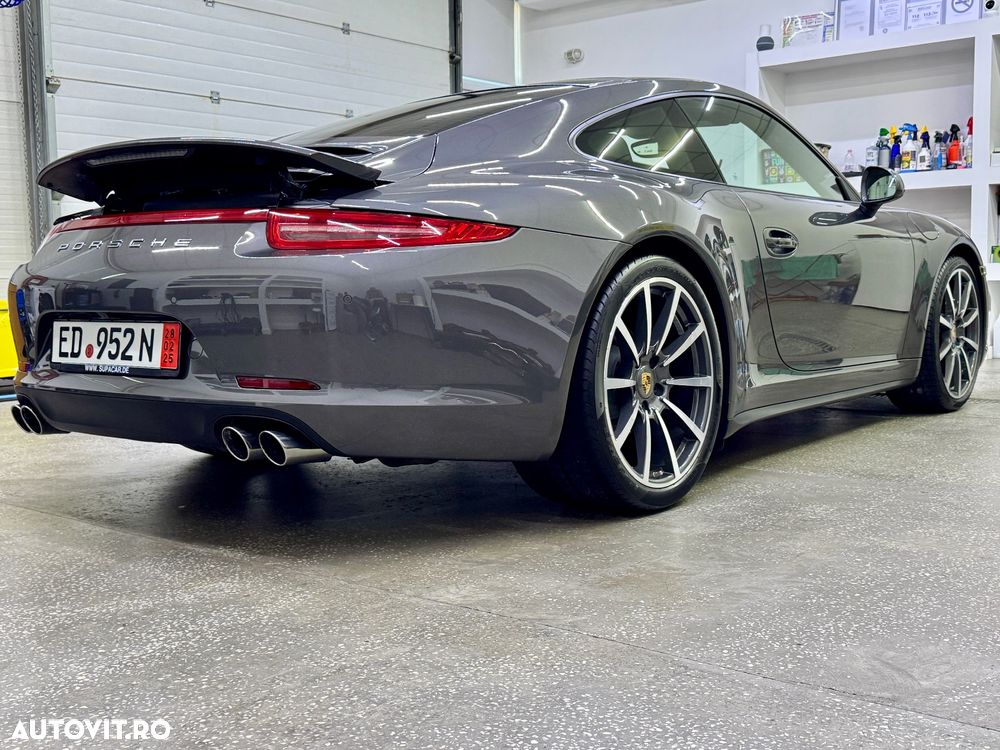 Porsche 911 Carrera 4 PDK - 16