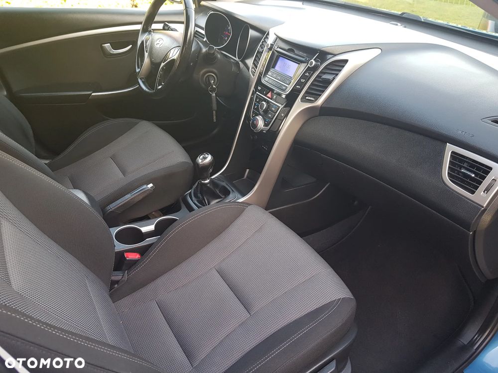 Hyundai i30 1.4 Trend - 24