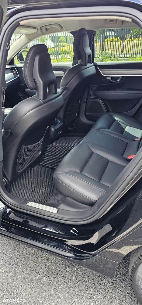 Volvo V90 D4 Momentum - 12