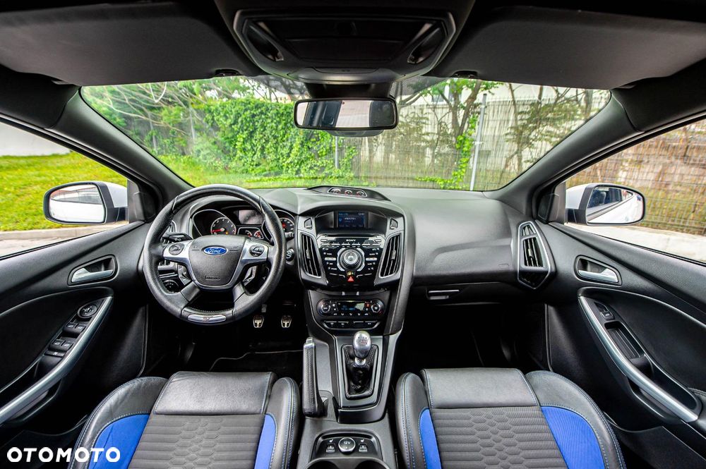Ford Focus - 19