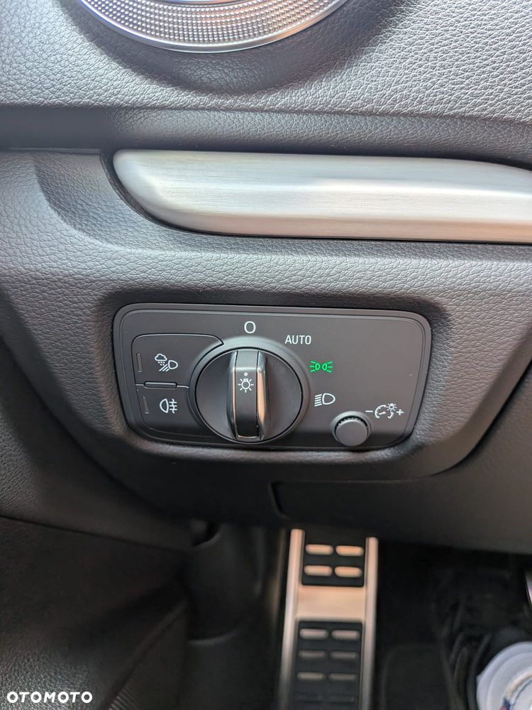 Audi A3 Limousine 2.0 TDI S tronic S line Sportpaket - 14