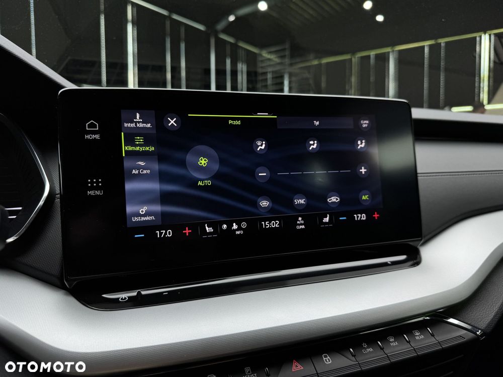 Skoda Octavia 2.0 TDI Ambition DSG - 35