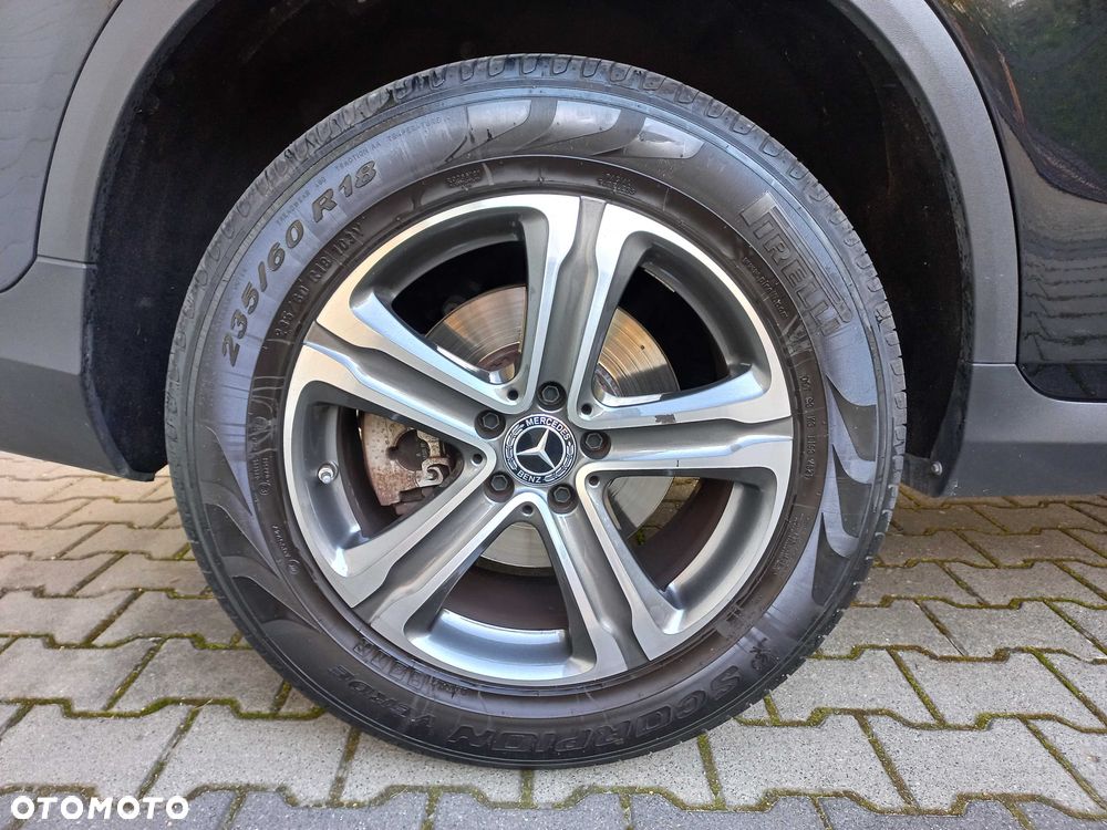 Mercedes-Benz GLC - 11