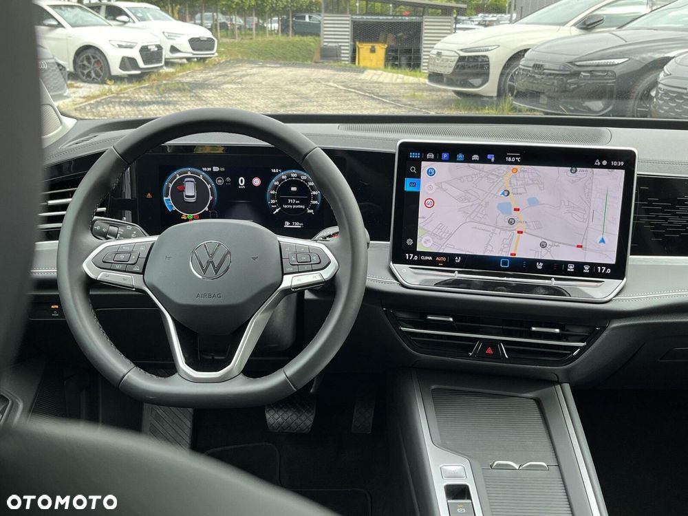 Volkswagen Passat - 13