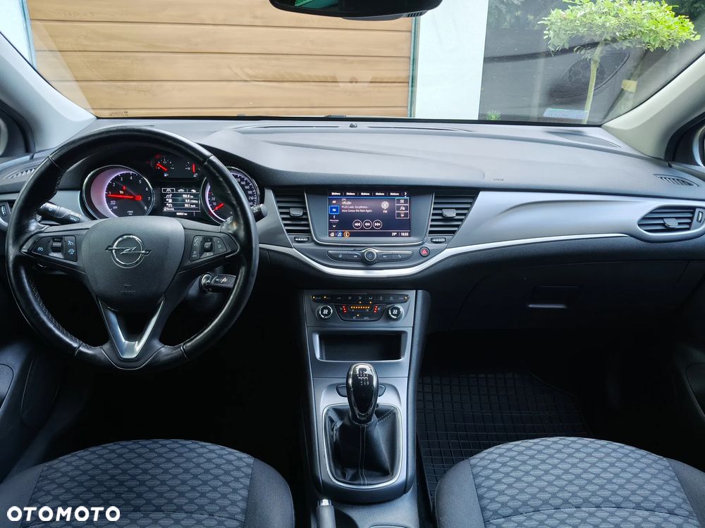 Opel Astra 1.2 T Edition S&S - 12