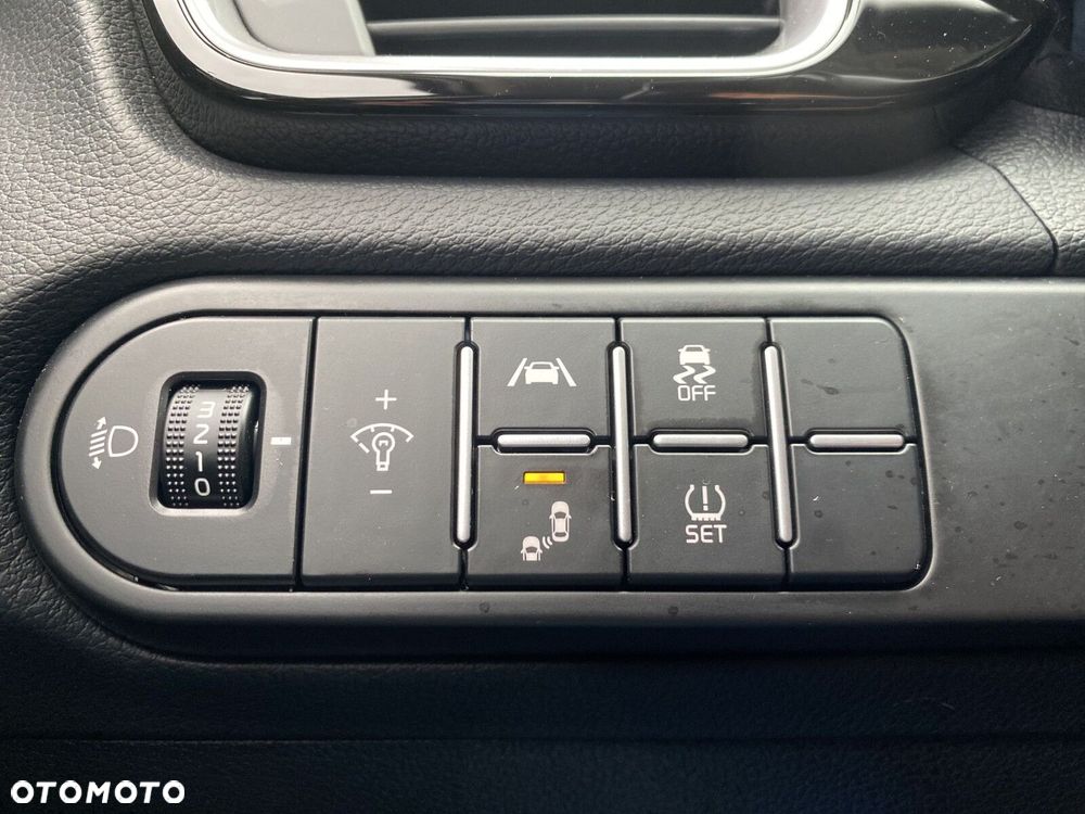 Kia Ceed - 19
