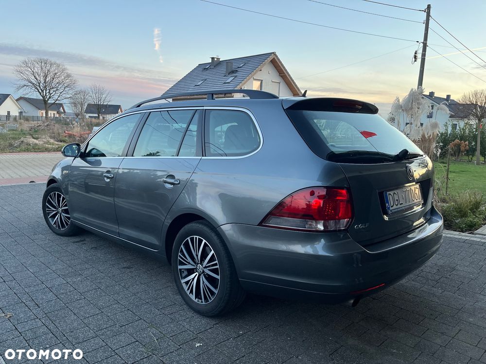 Volkswagen Golf 1.6 TDI Highline - 8