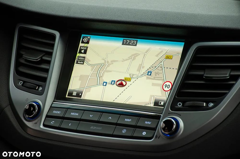 Hyundai Tucson 2.0 CRDi 4WD Automatik Premium - 16