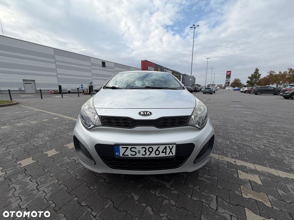 Kia Rio - 6