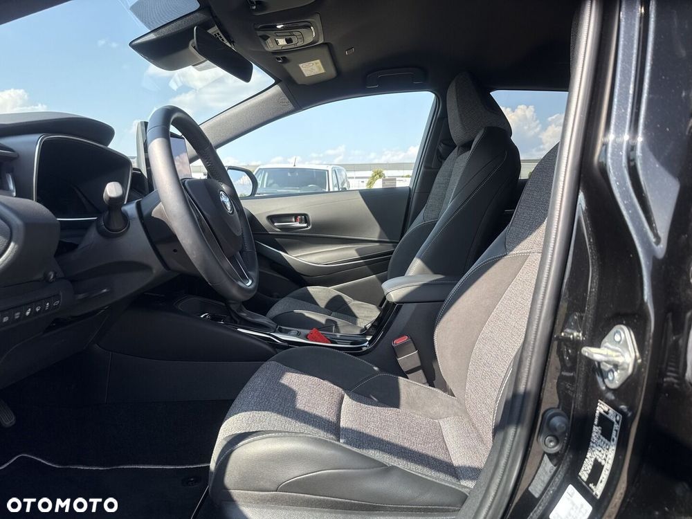 Toyota Corolla 1.8 Hybrid Style - 17