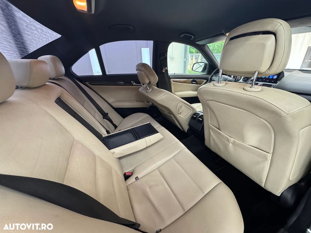 Mercedes-Benz C 200 (BlueEFFICIENCY) Avantgarde - 5