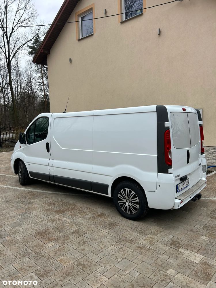 Opel Vivaro - 2