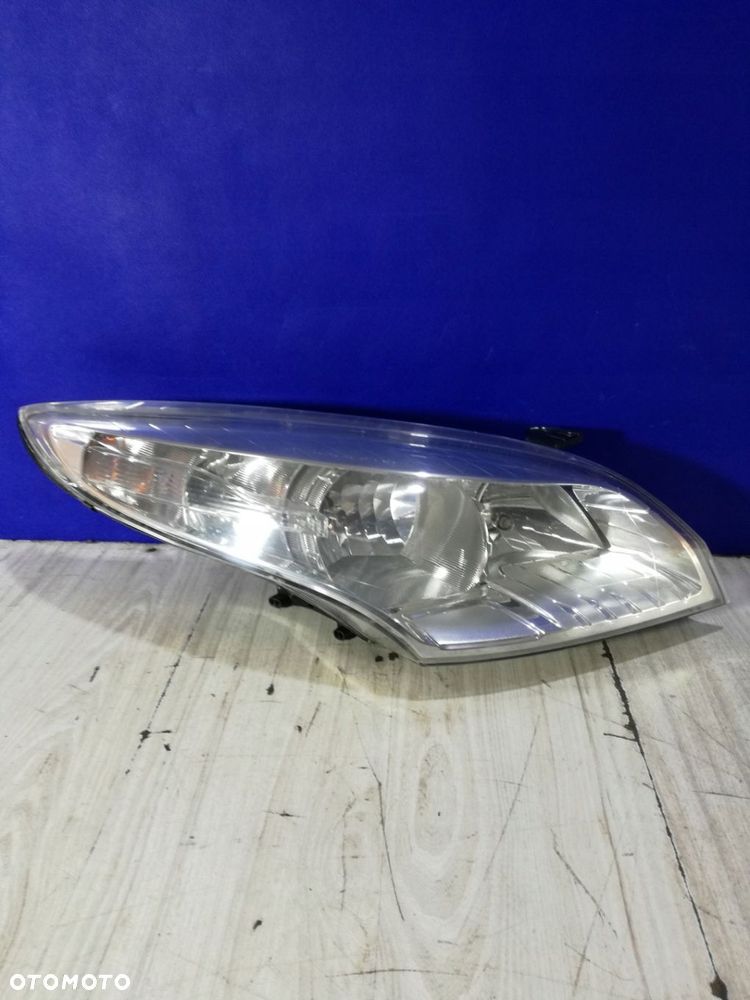 Renault Megane III 3 Lift 2013/2016 lampa przód prawa Anglik - 1