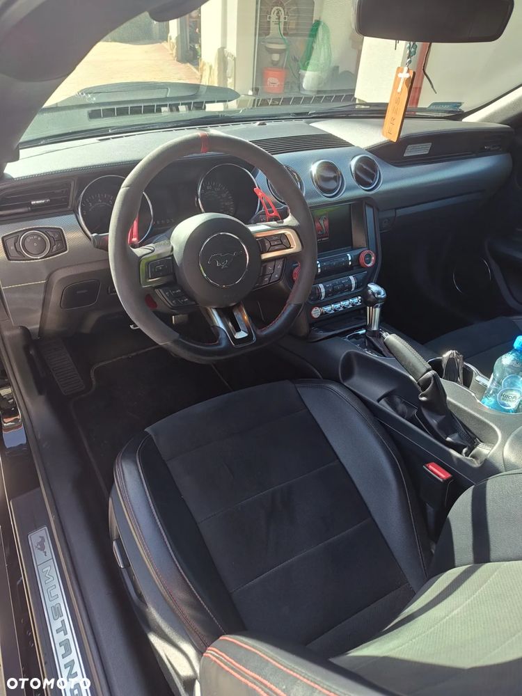 Ford Mustang 5.0 V8 GT - 19