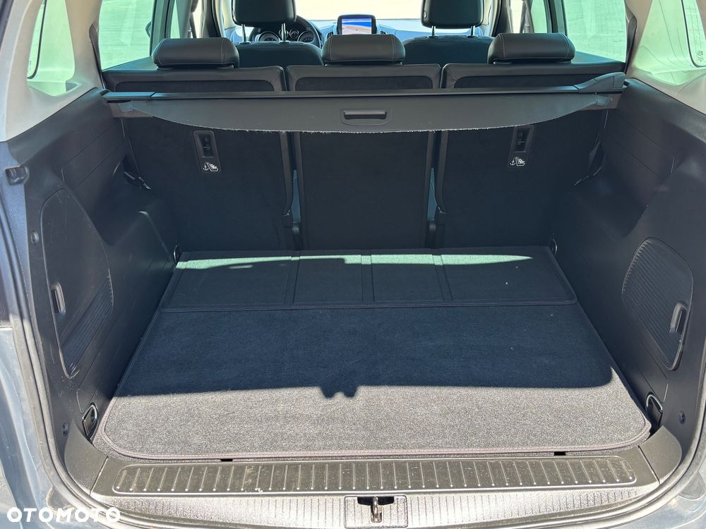 Opel Zafira - 36