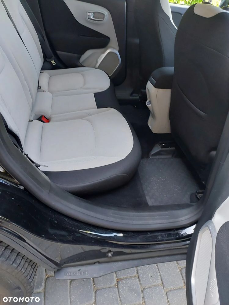 Jeep Renegade 1.6 E-TorQ Longitude FWD - 17