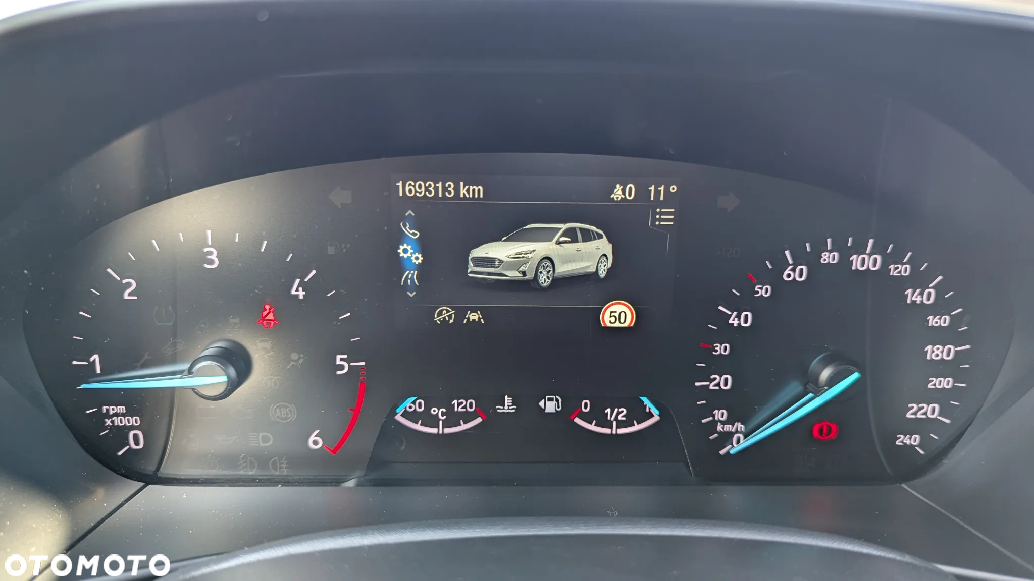 Ford Focus - 11