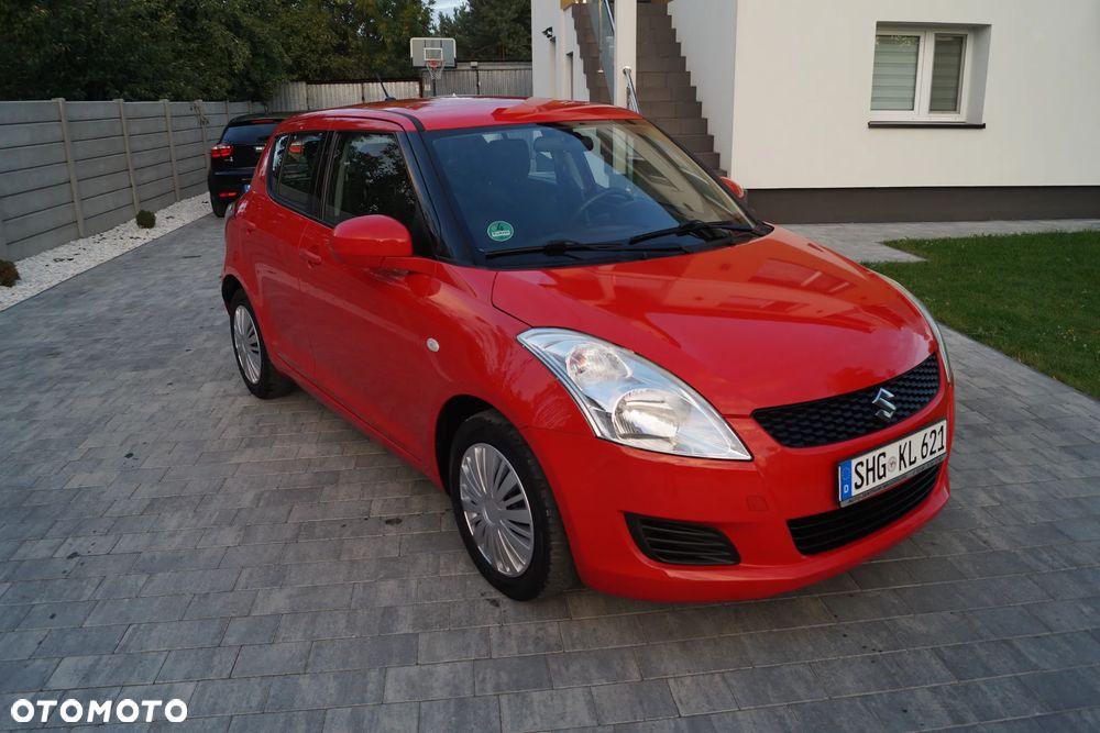 Suzuki Swift - 4