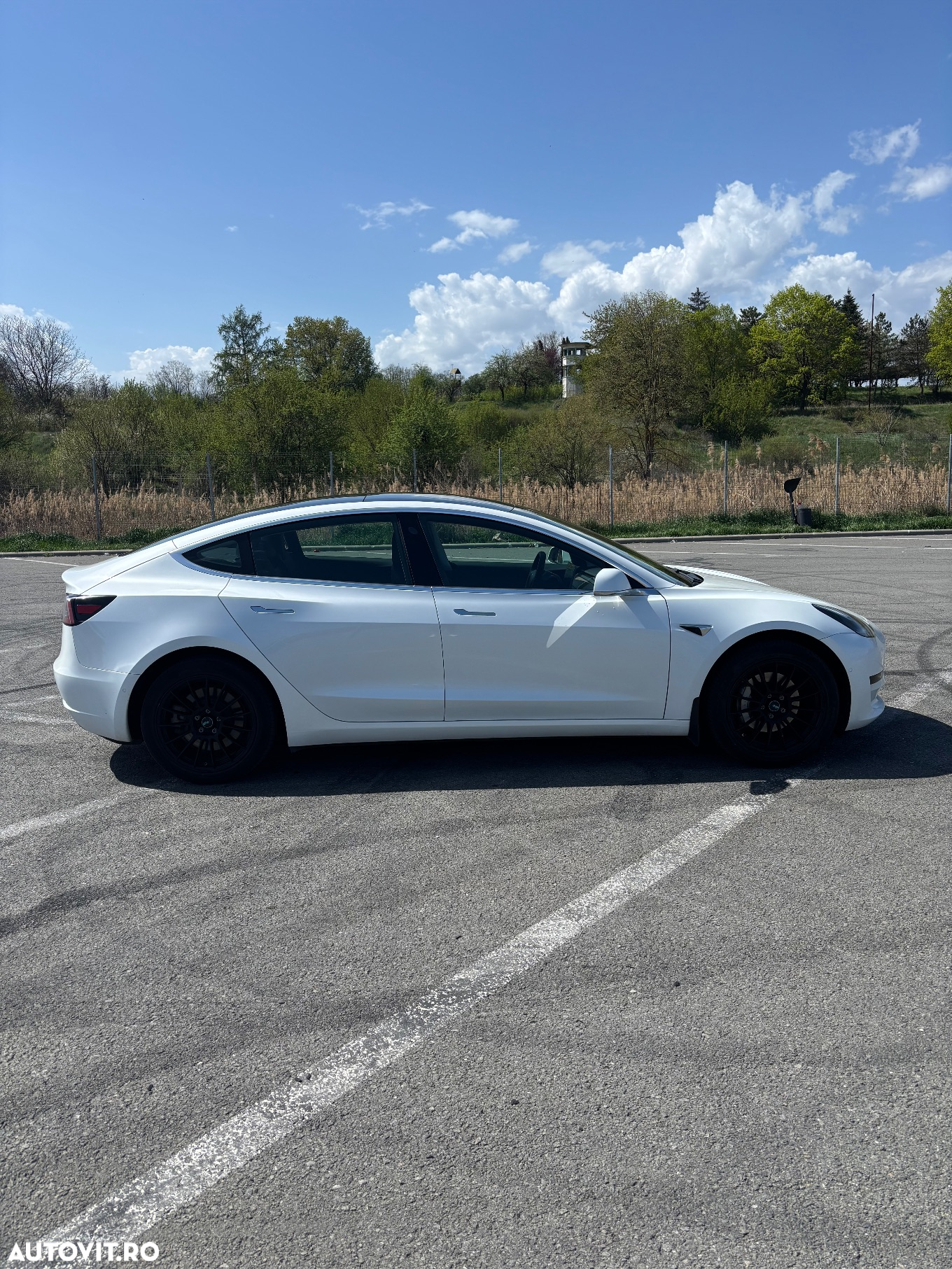 Tesla Model 3 - 4