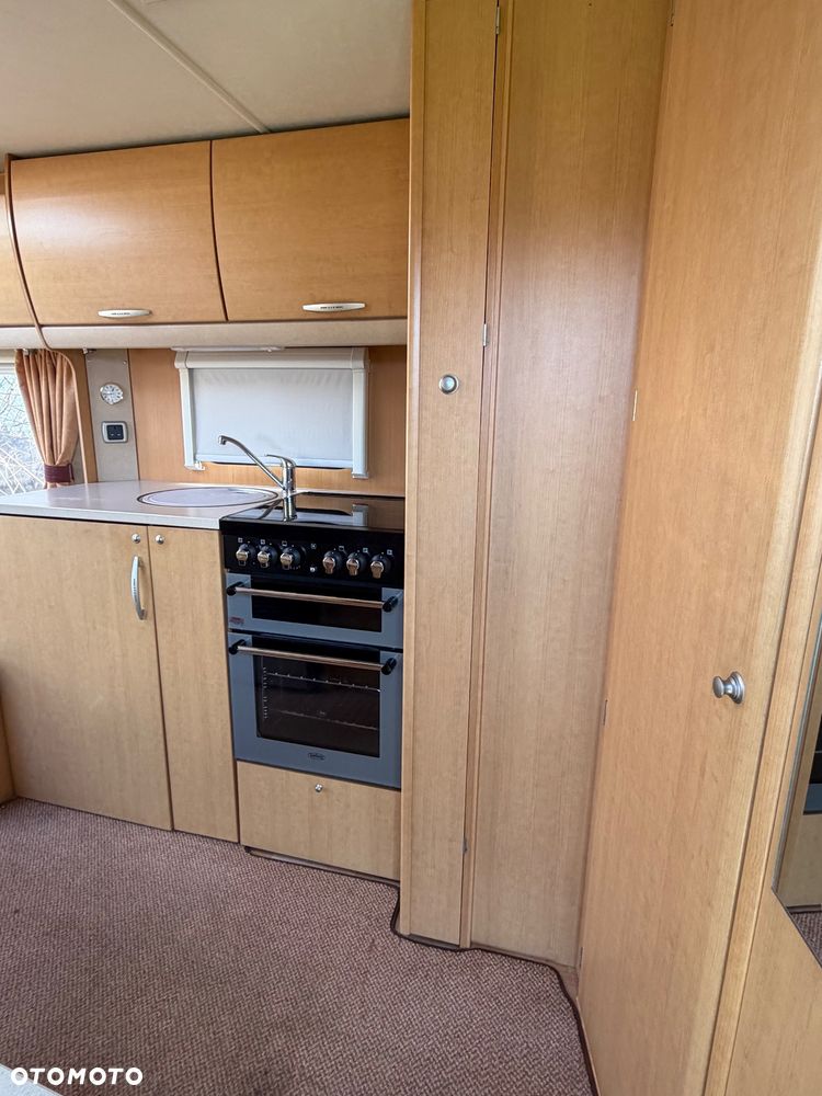 SWIFT Abbey Aventura 315 - 16